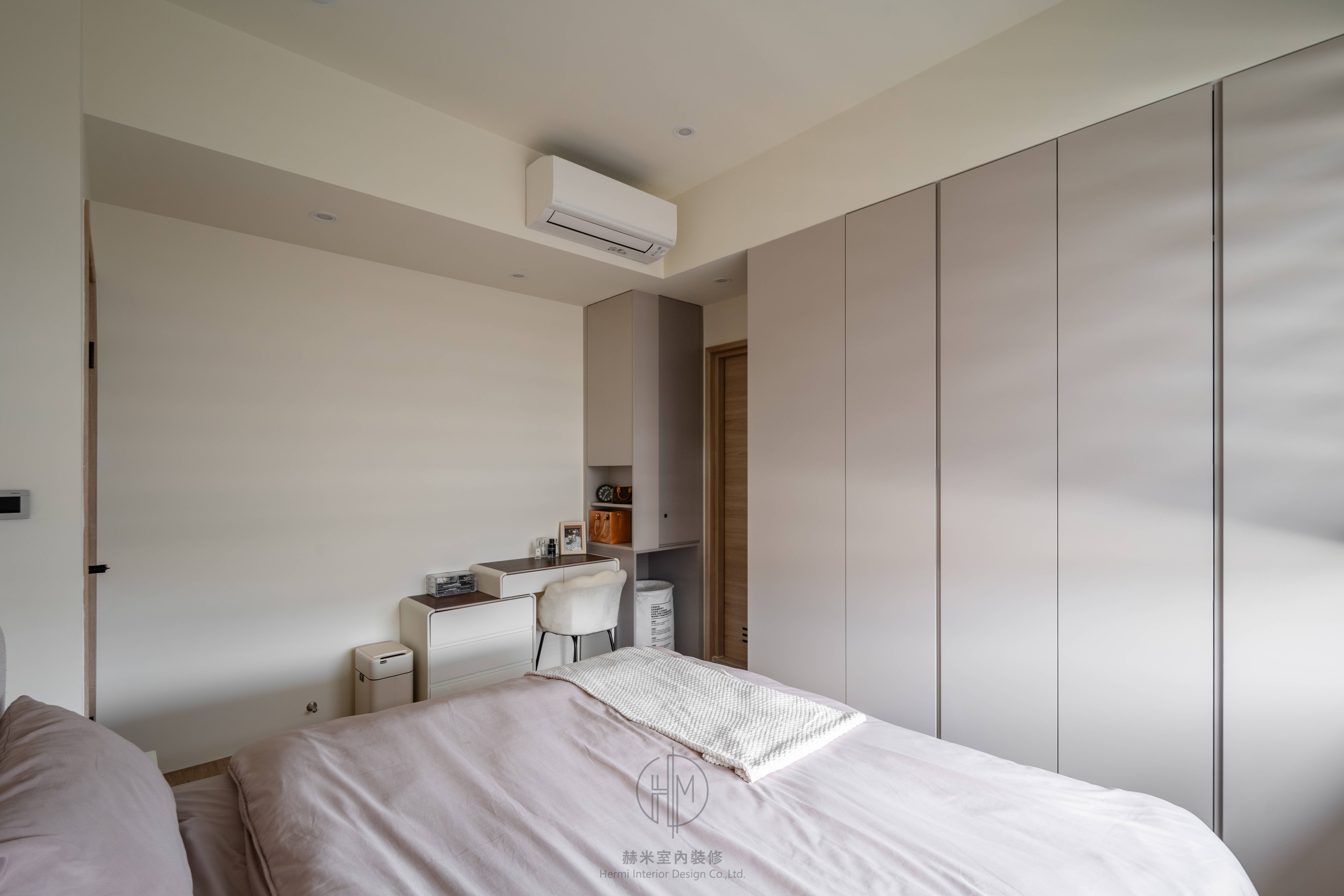 更衣室收納細節